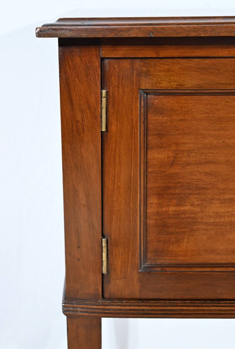 Small Mahogany Furniture, Art Deco – 1920