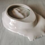 Empty pocket hands porcelain