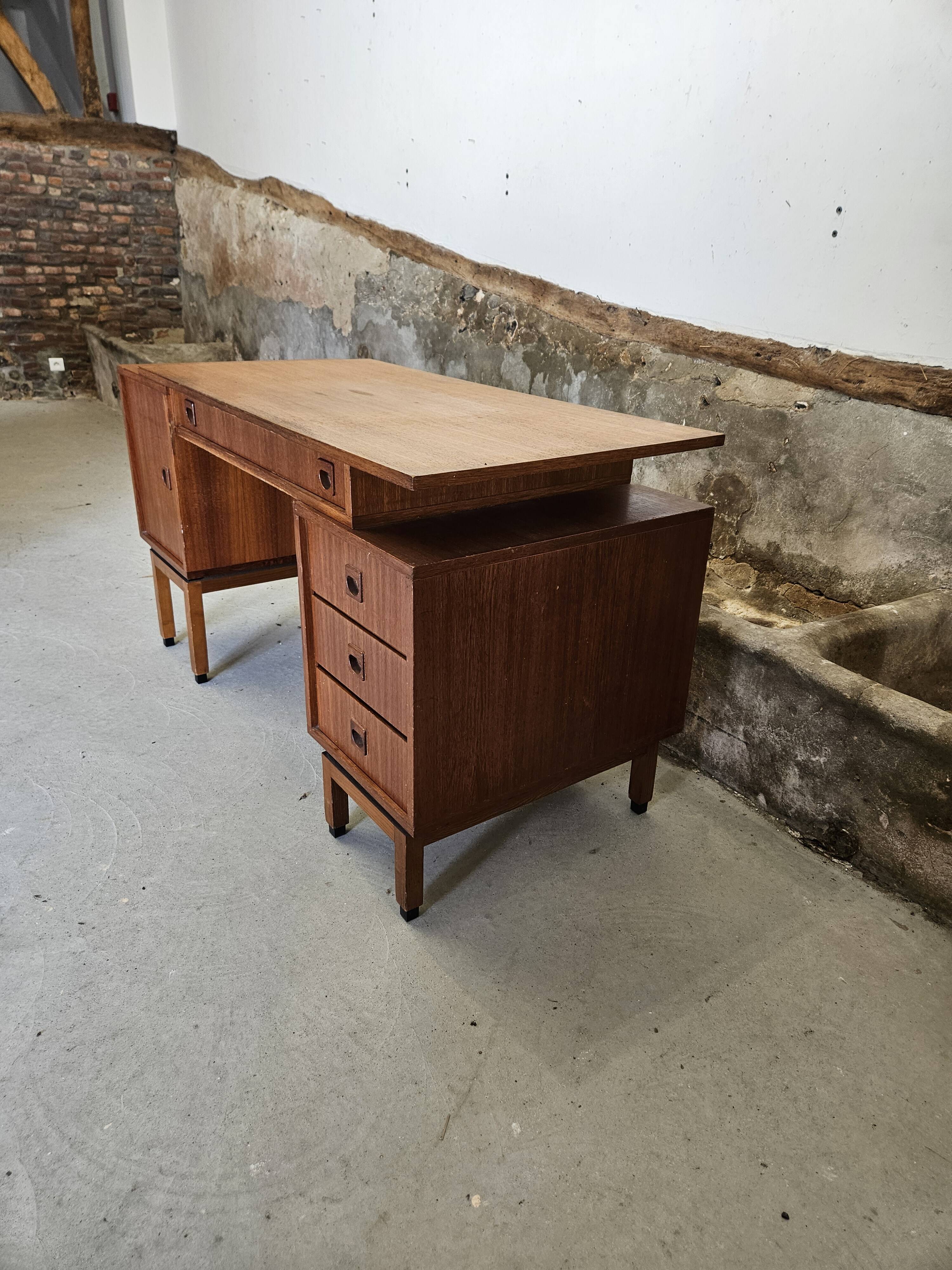 Desk Denmark 1960 MDK