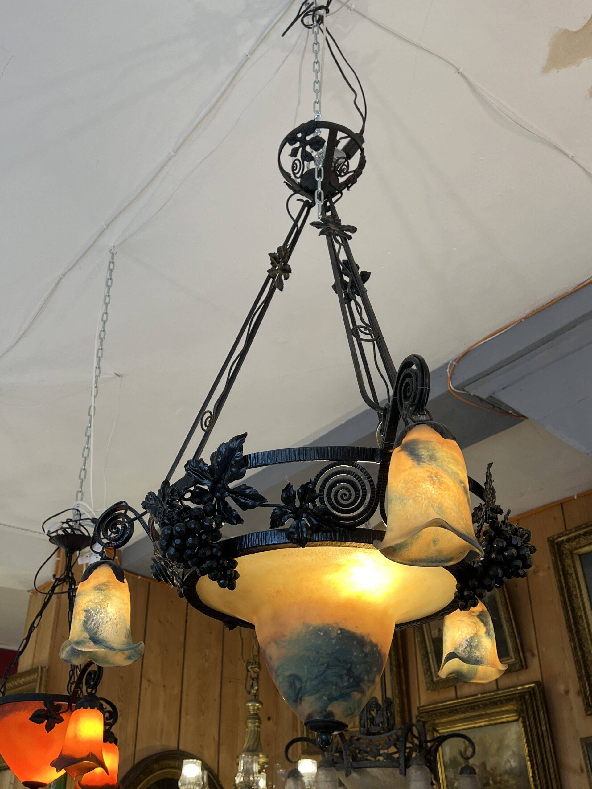 Imposing contemporary art deco style chandelier, glass paste and wrought iron