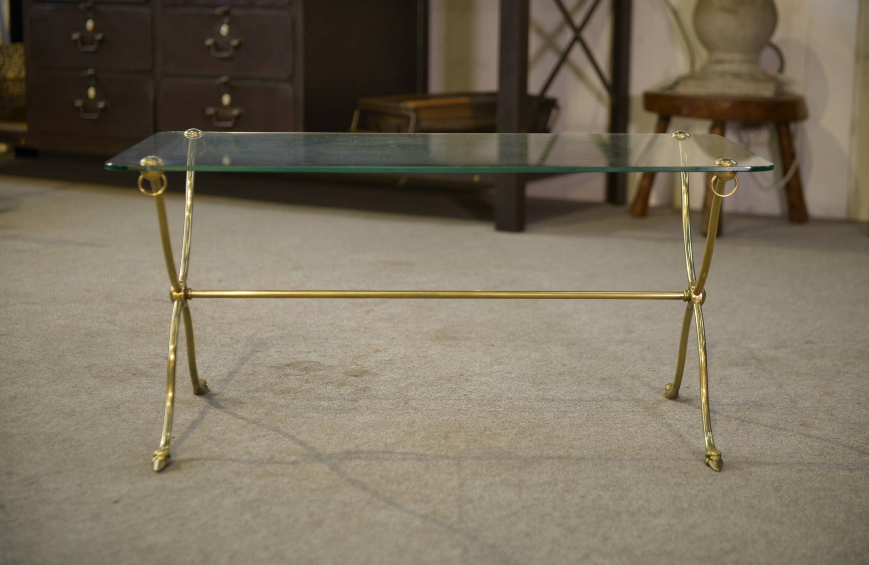 Table basse néo-classique attribuée à la Maison Jansen piétement col de cygne 1940’s
