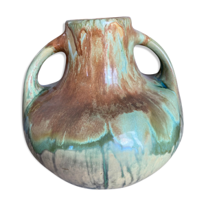 Vase en céramique avec anse