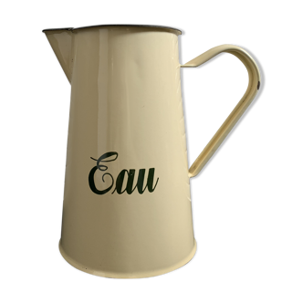 Broc à eau émaillé