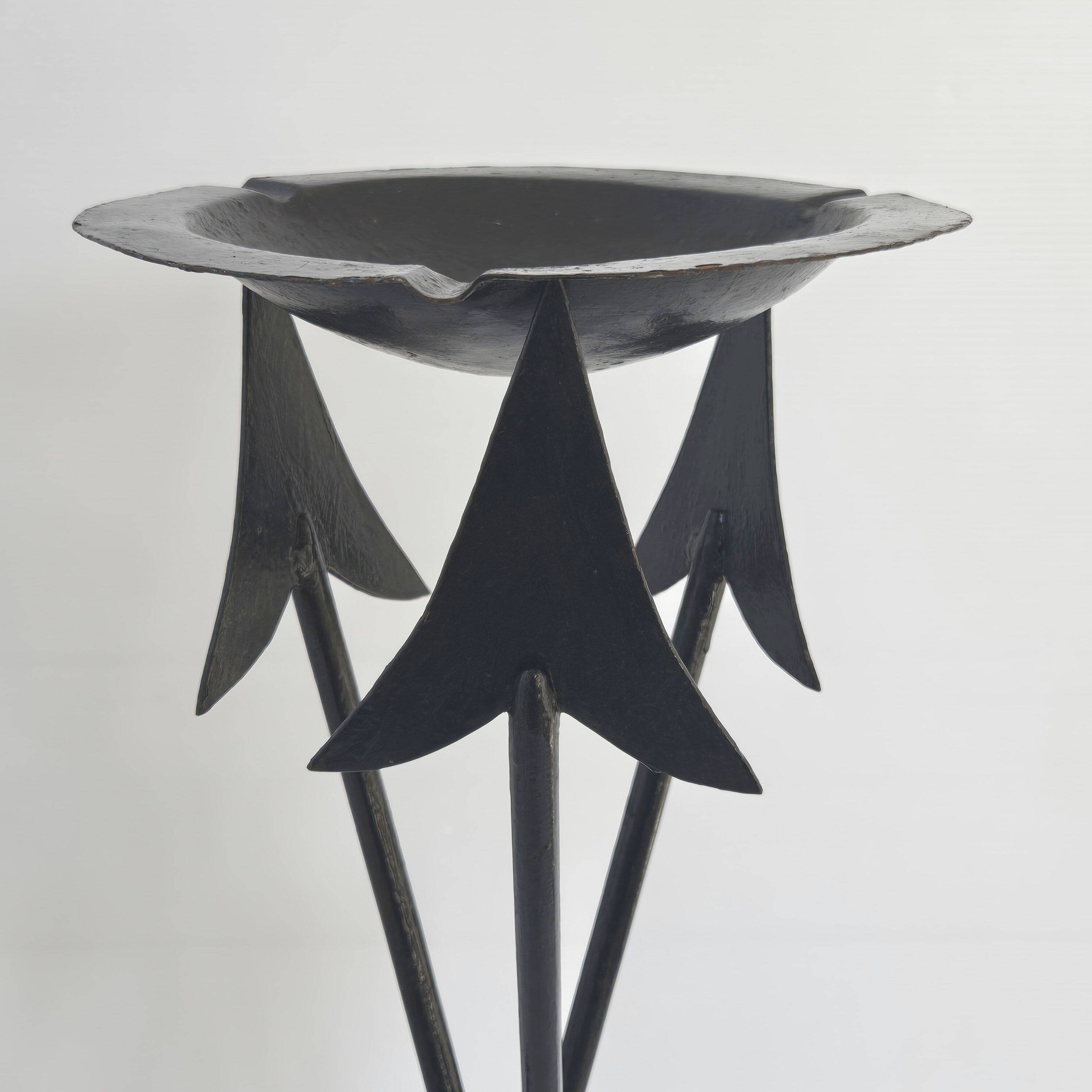 Vintage arrow ashtray 1960