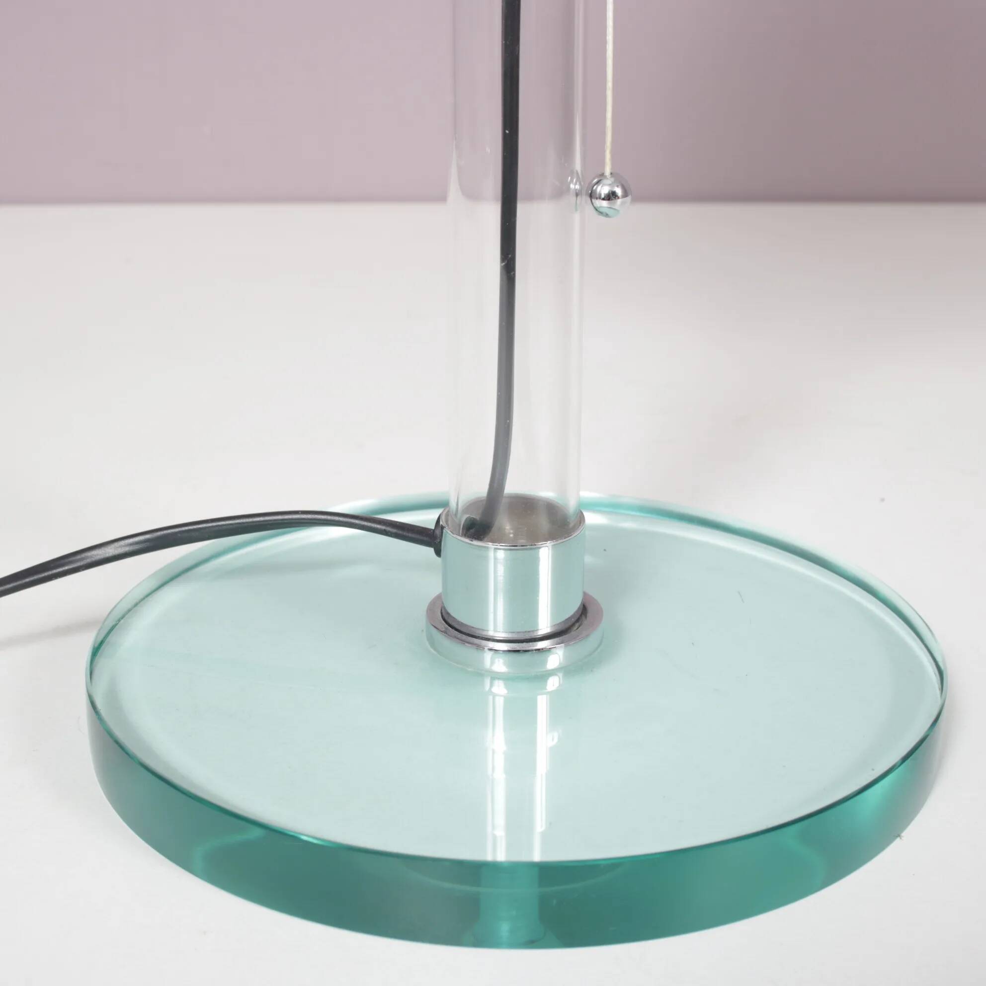 Lampe de table de style Bauhaus des années 1990, par Metalarte, Espagne