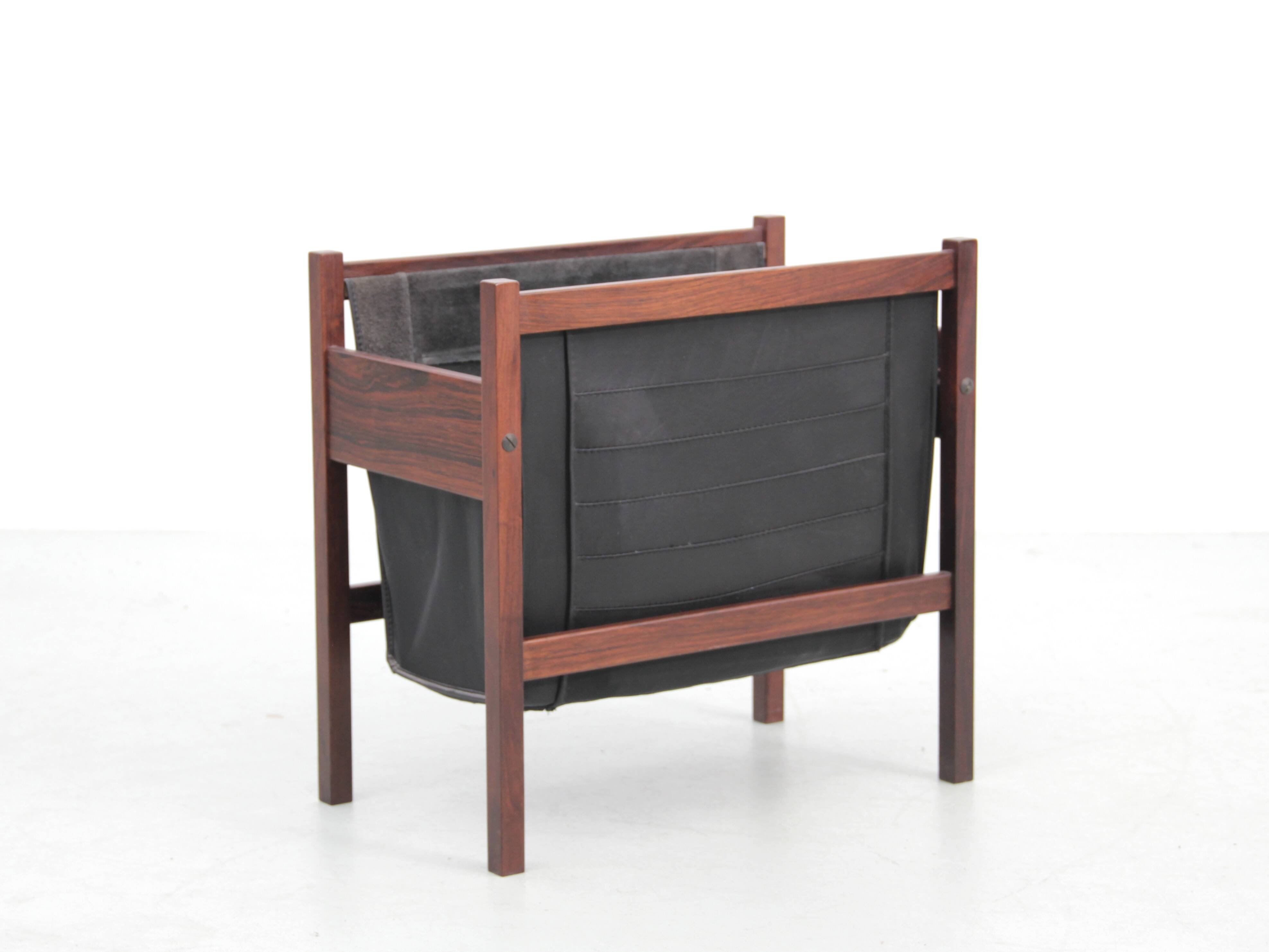 Scandinavian magazine rack in Rio rosewood and leather
