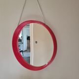 Red mirror