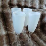 4 white champagne flutes