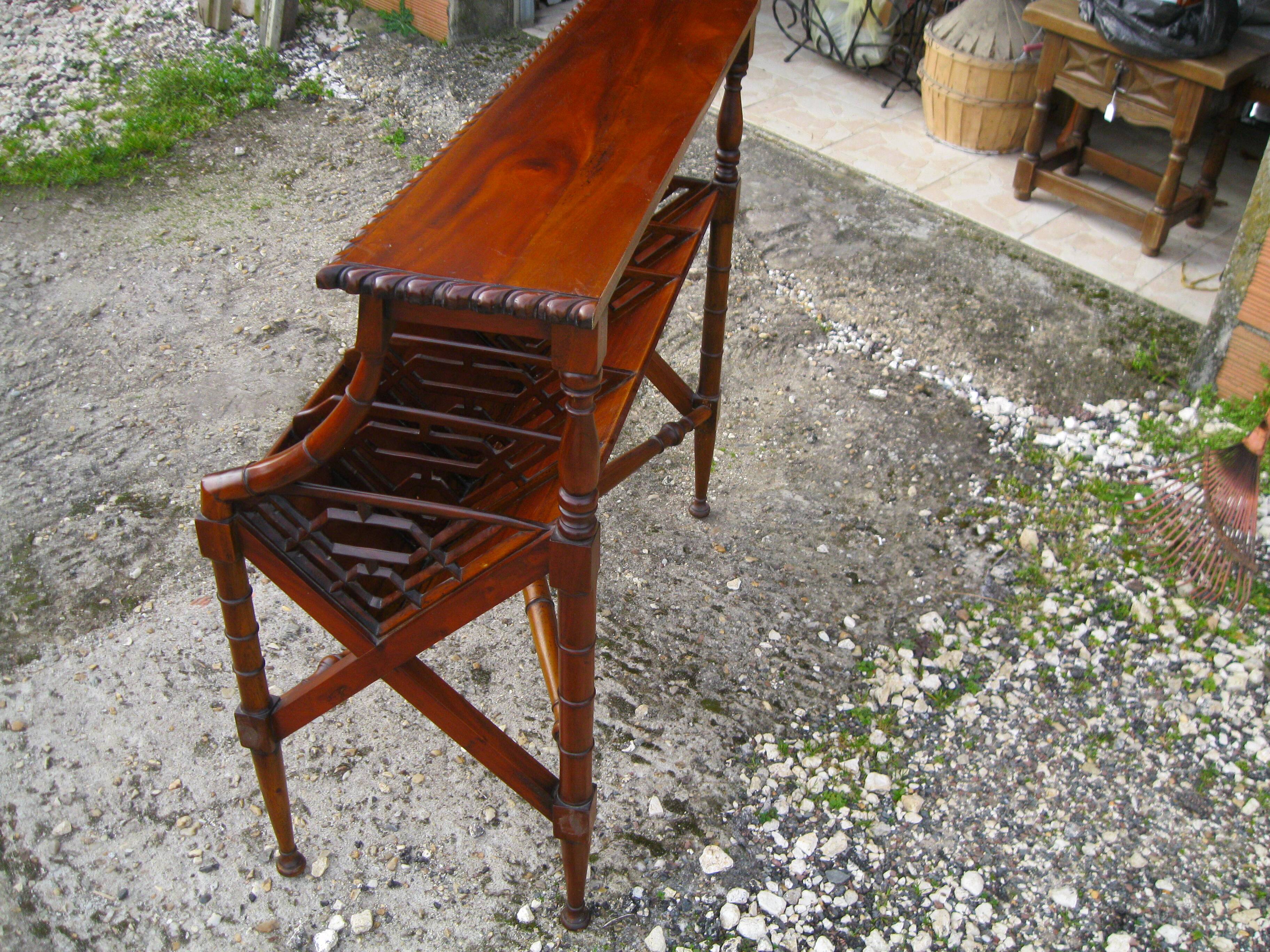 Porte revus  / livre d'hotel en acajou vintage