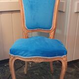 Chaise bleue