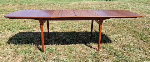 Table à manger en teck extensive scandinave 1960