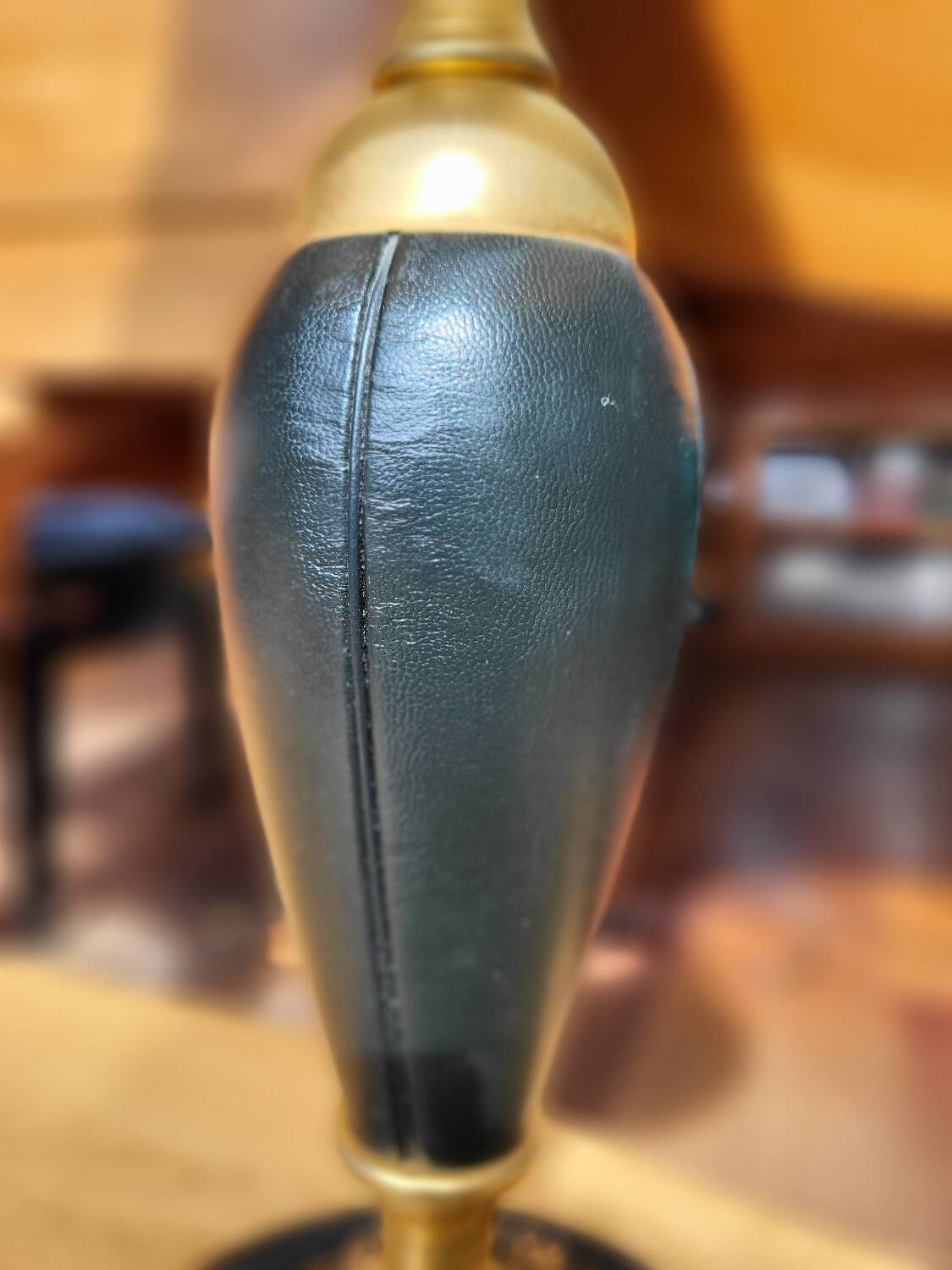 Vintage leather and brass desk lamp Le Tanneur