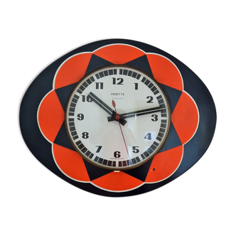 Horloge murale ovale Vedette en formica vintage des années 70
