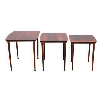 Mid-century Danish nesting tables in solid wood and veneer, 1960s