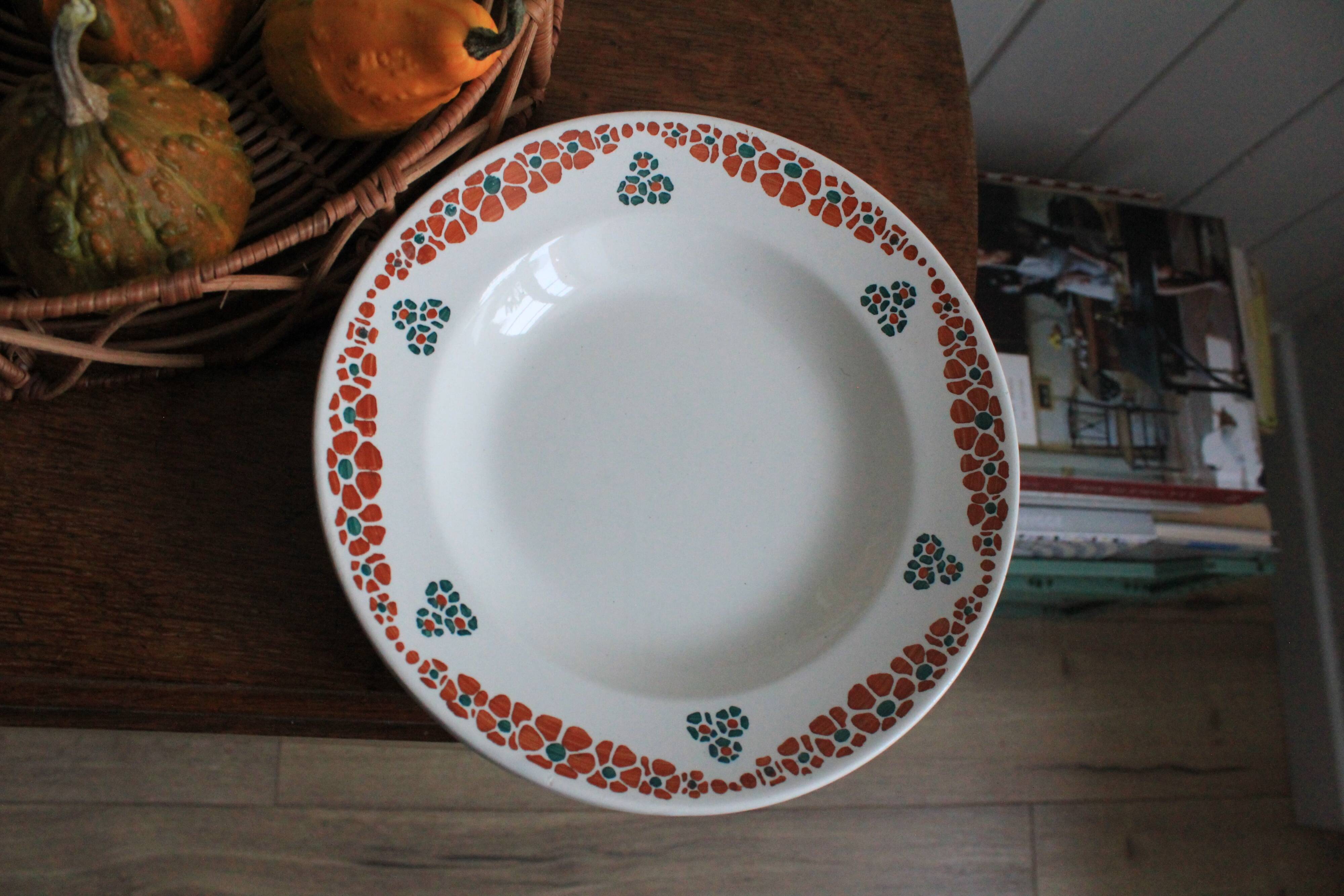 Set of 2 deep plates Faïencerie Nouvelle Givors model Yvette