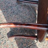 Pedestal table