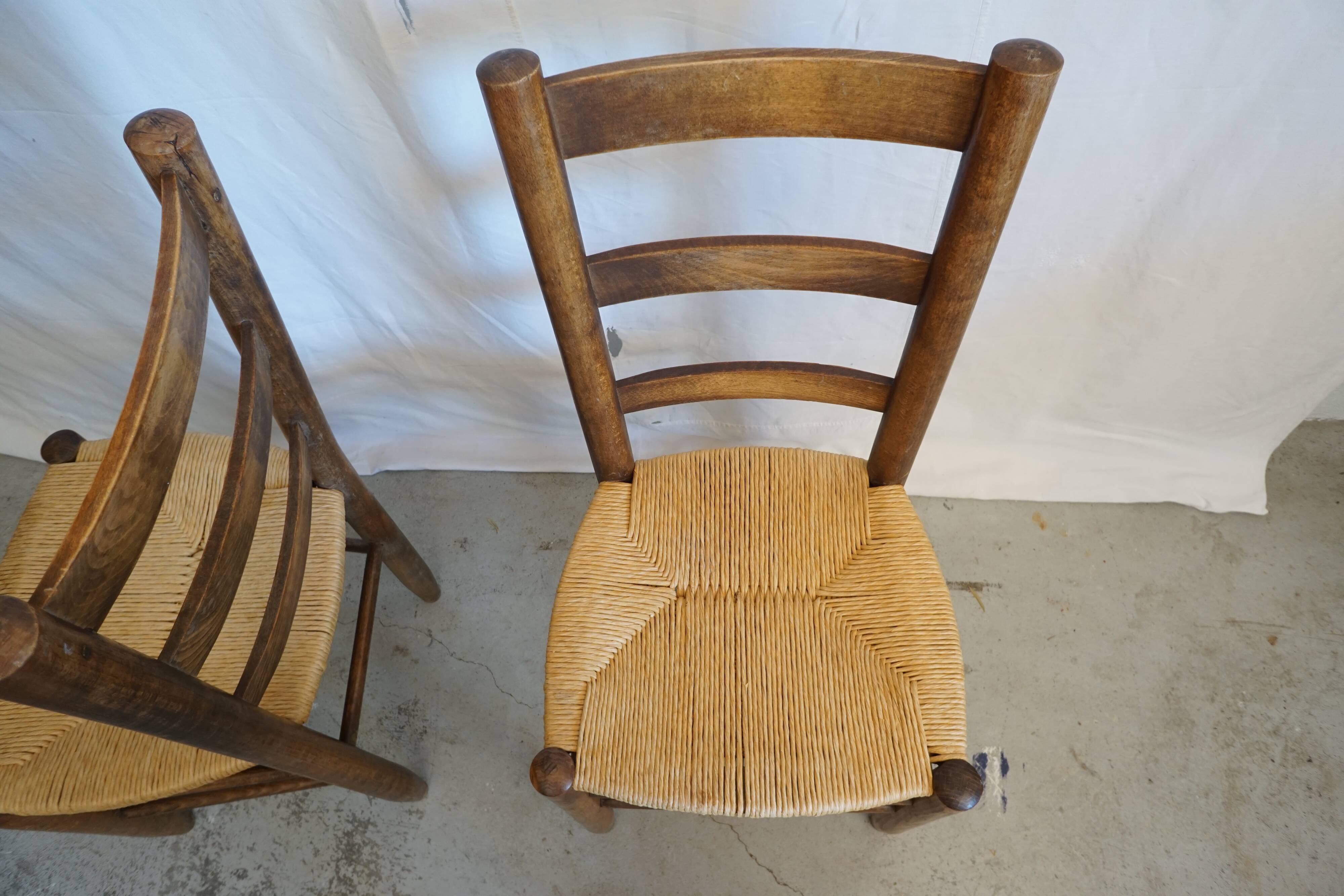 Lot 2 chaises paillées