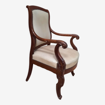 Mahogany armchair with butt