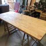 Solid wood table with Mikado legs