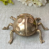 Cendrier coccinelle en bronze, années 60