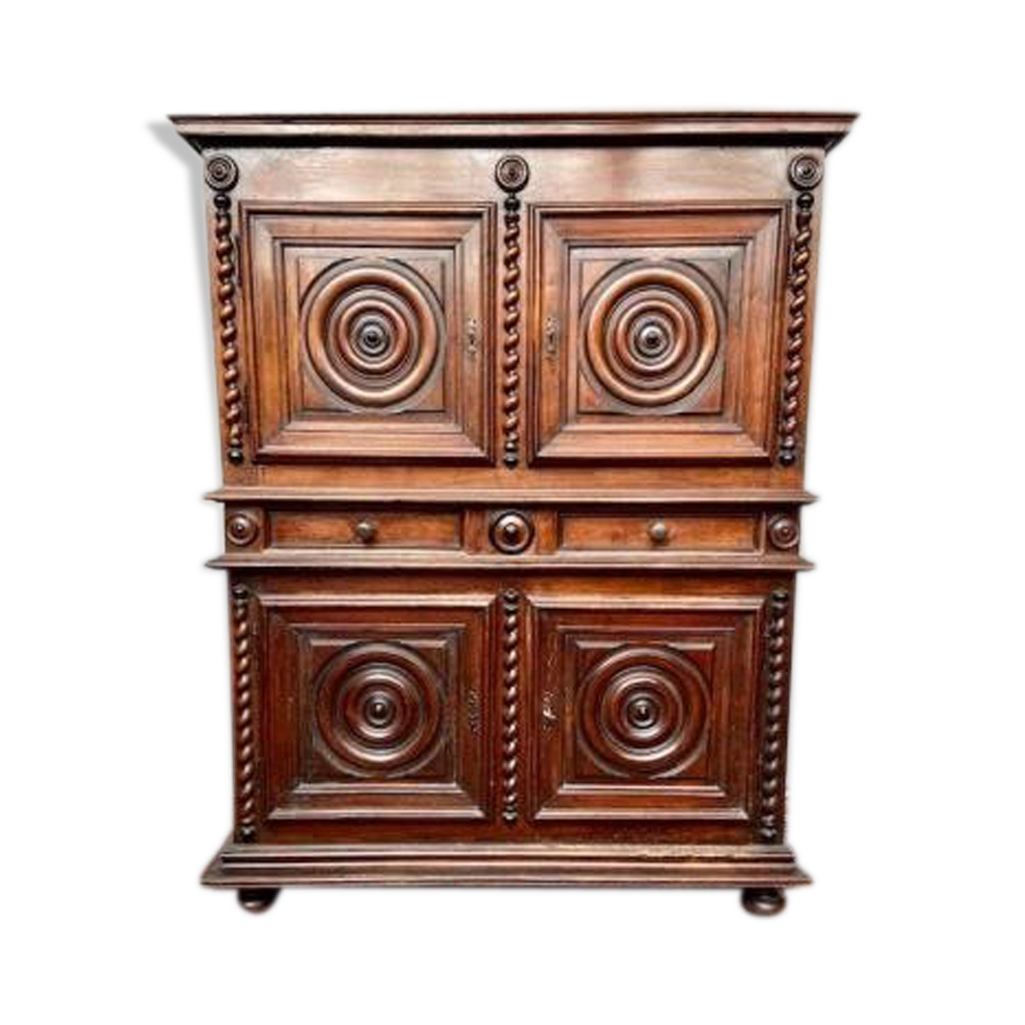 Buffet 4 volets de style louis XIII en noyer