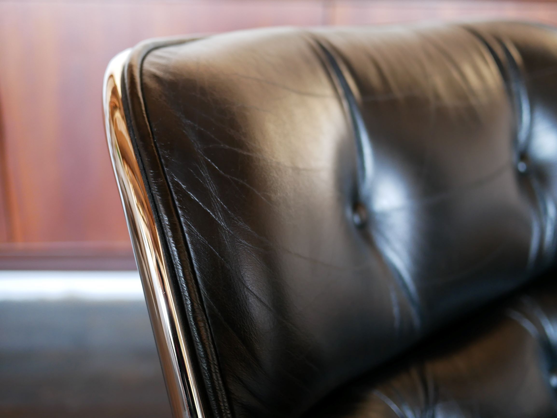 Leather armchair black by Charles Pollock for Knoll International