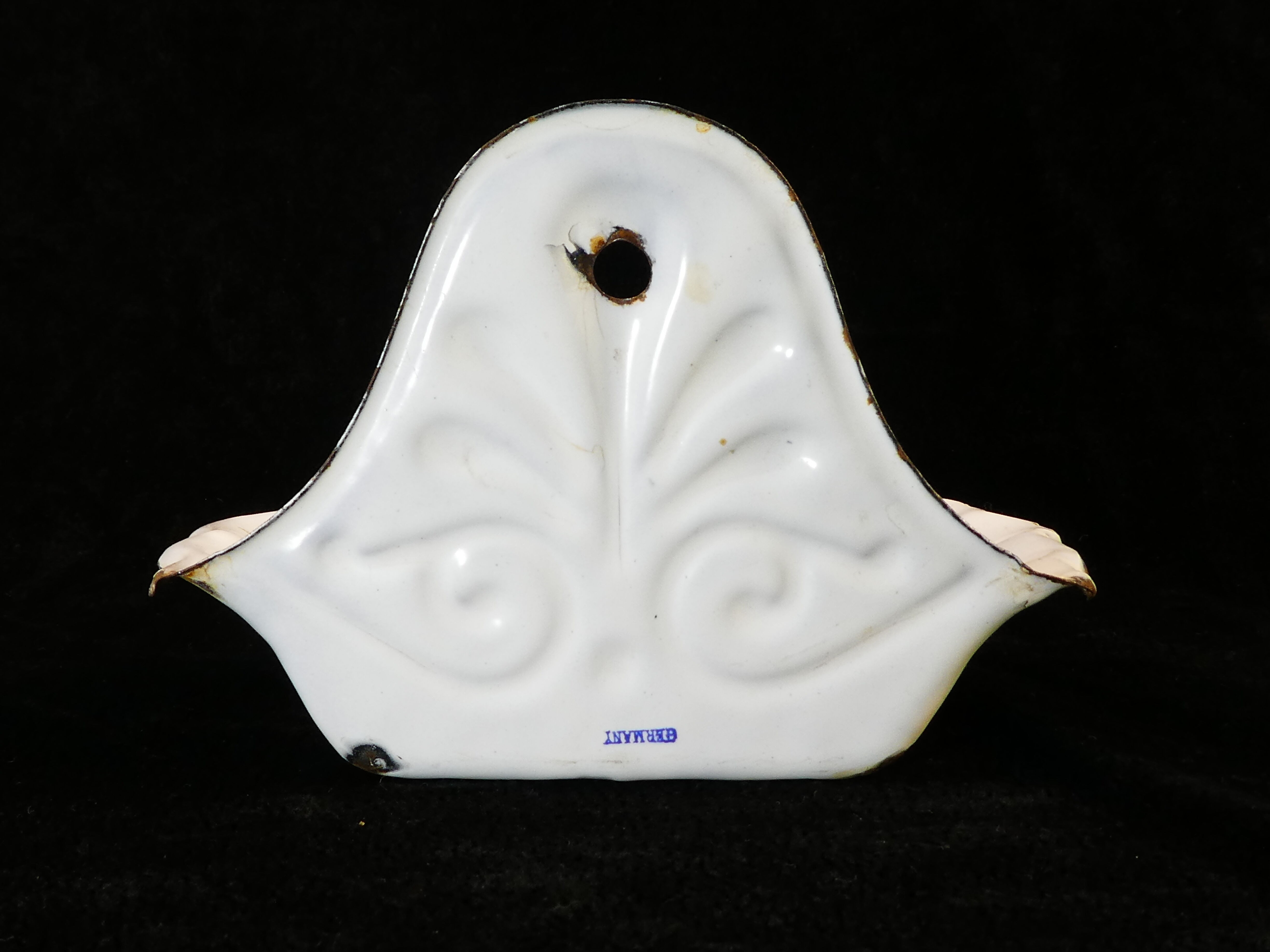 Old white enamelled sheet soap dish