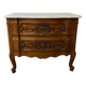 Commode sauteuse en merisier de la fin du  XVIII ème