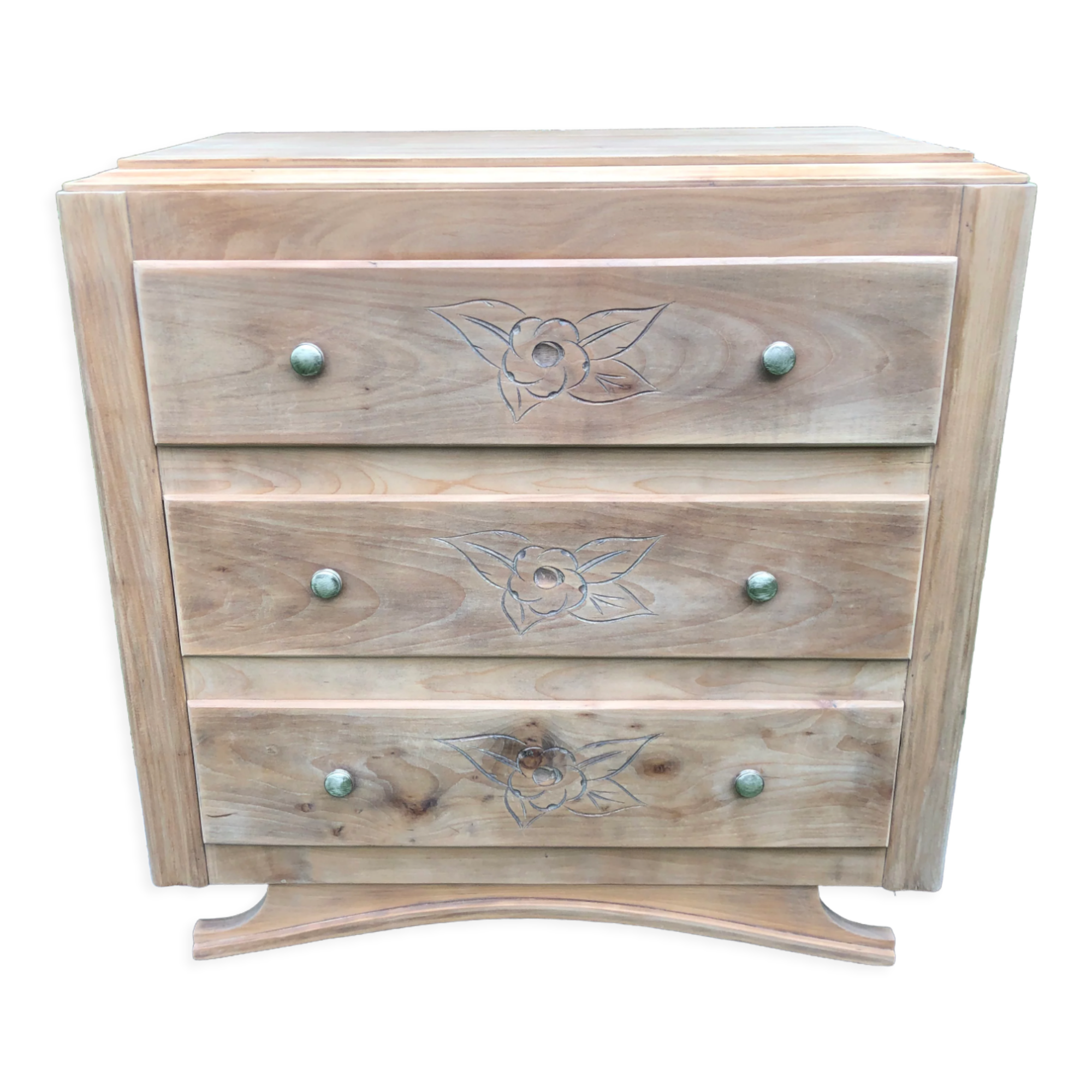 Antique chest of drawers