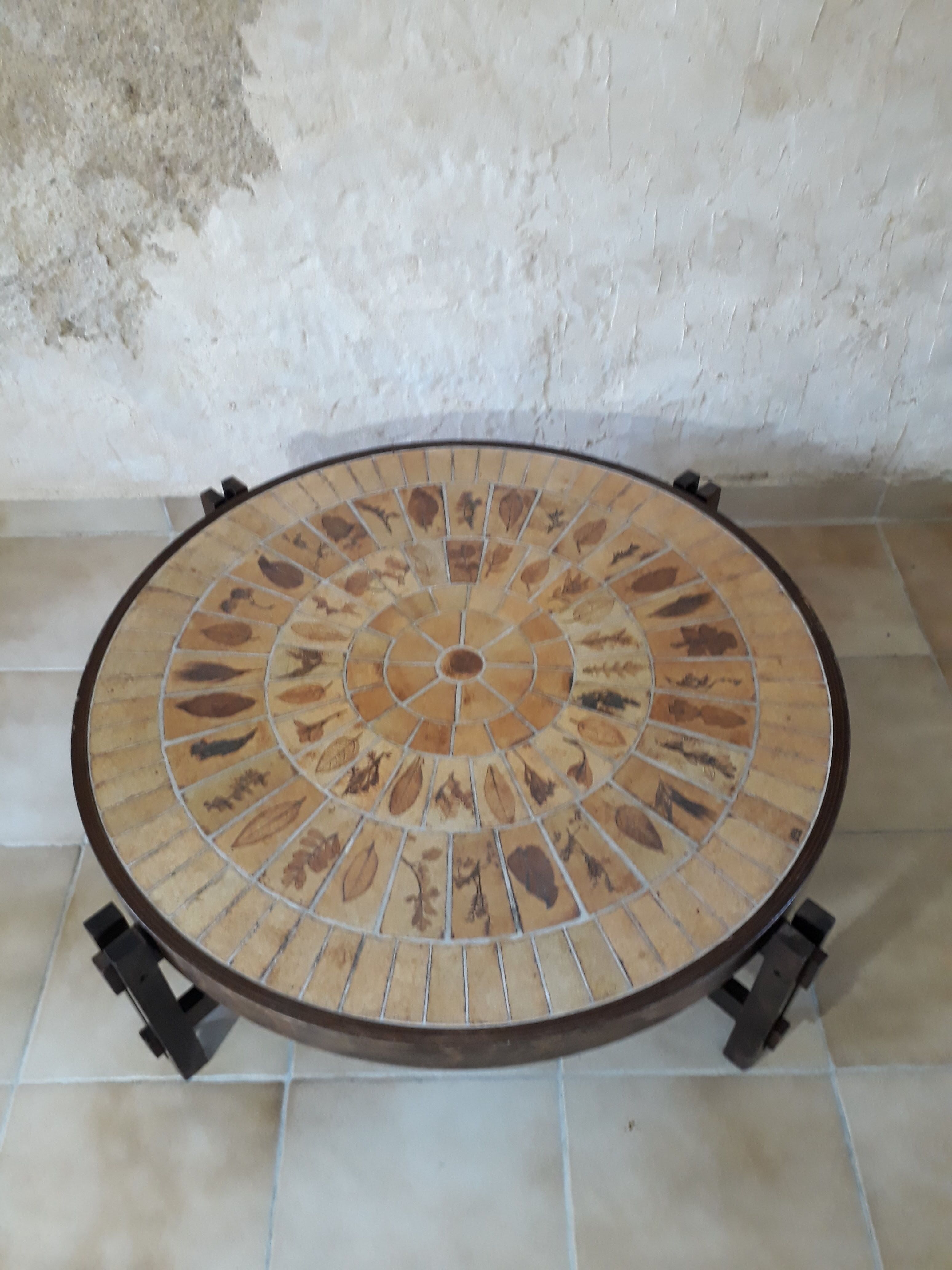 Table palissandre et céramique dite Hérbier par Roger Capron 1960 70