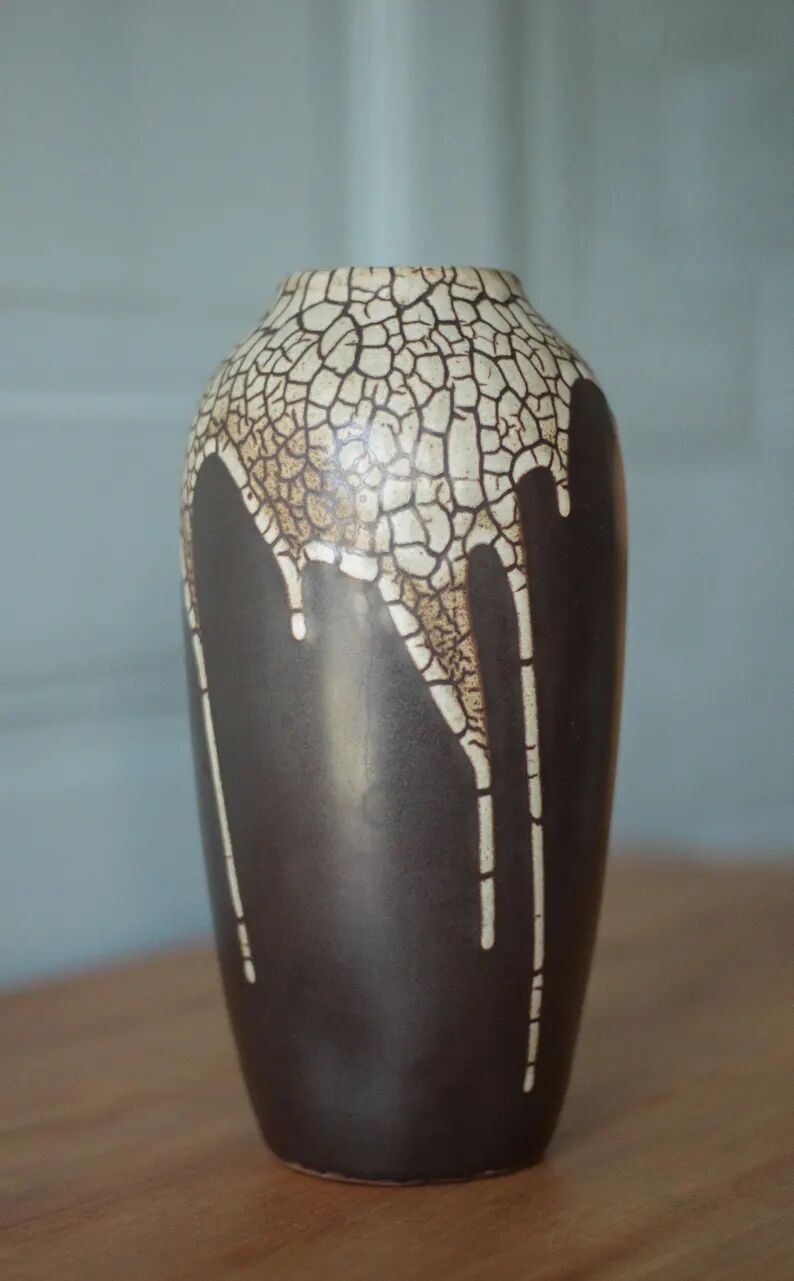 Vase signed Léon Pointu, ceramic vase with a glazed snake skin effect, Pottery Saint-Amand-en-Puisaye, collection.