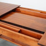 Extendable dining table for 4 to 6 people by Schuitema from the Shaker collection