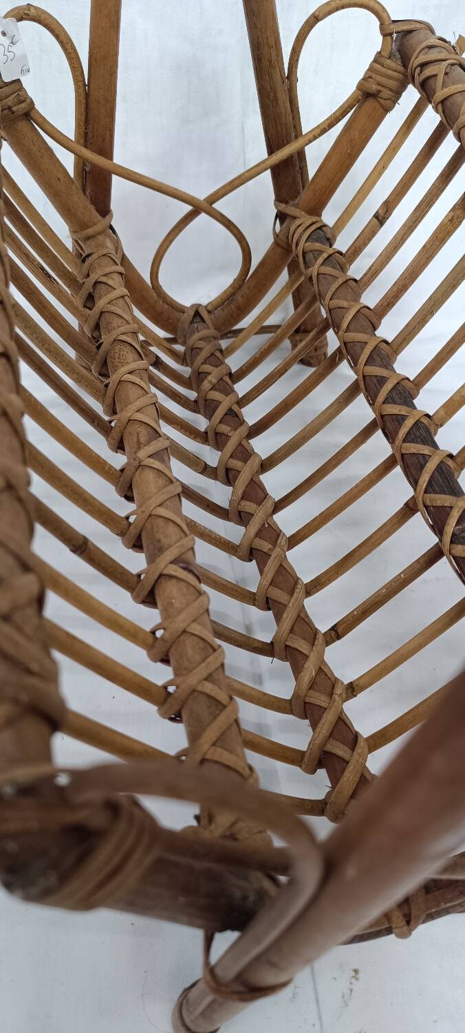 Rattan magazine rack