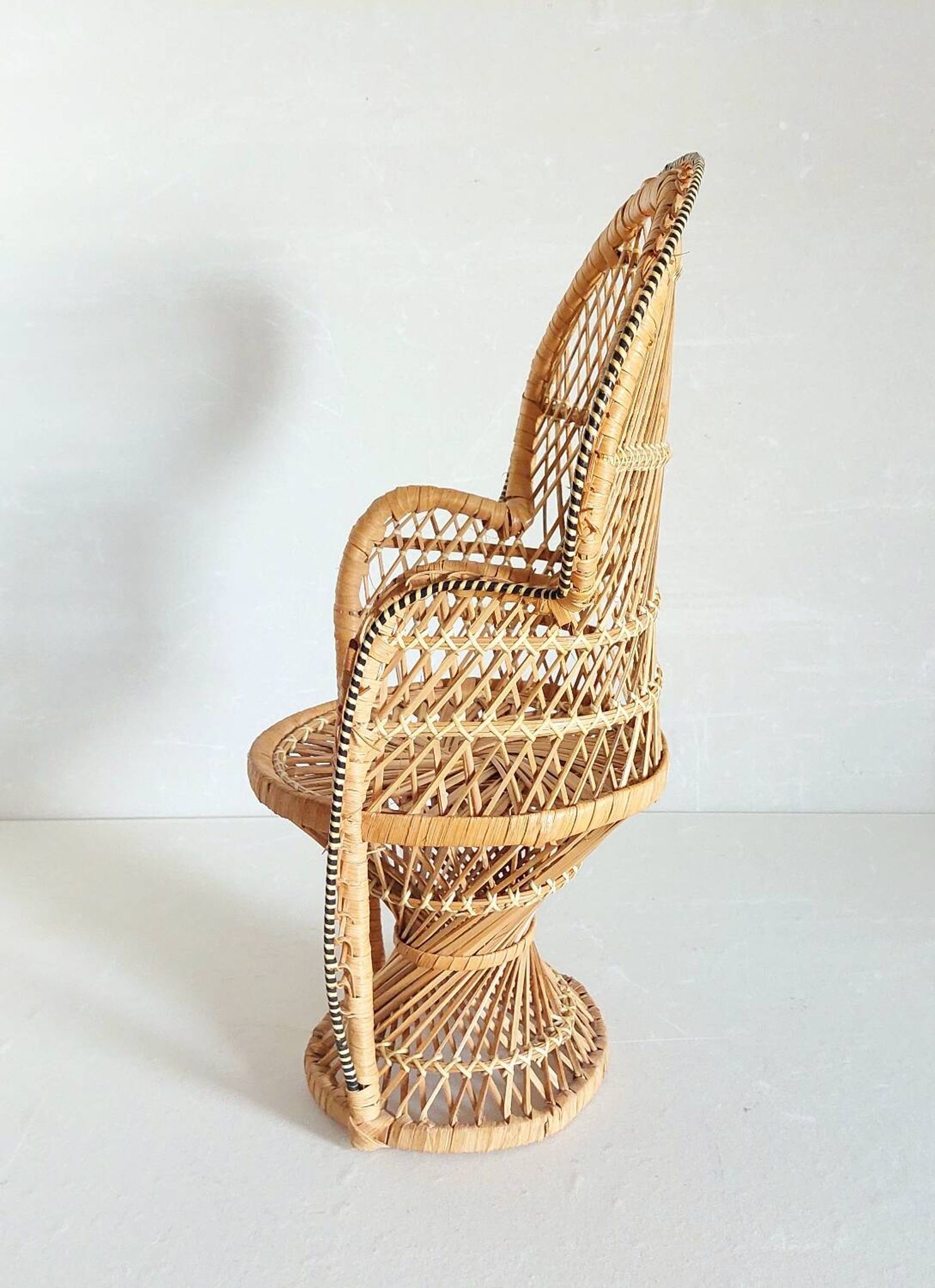 Petit fauteuil Emmanuelle