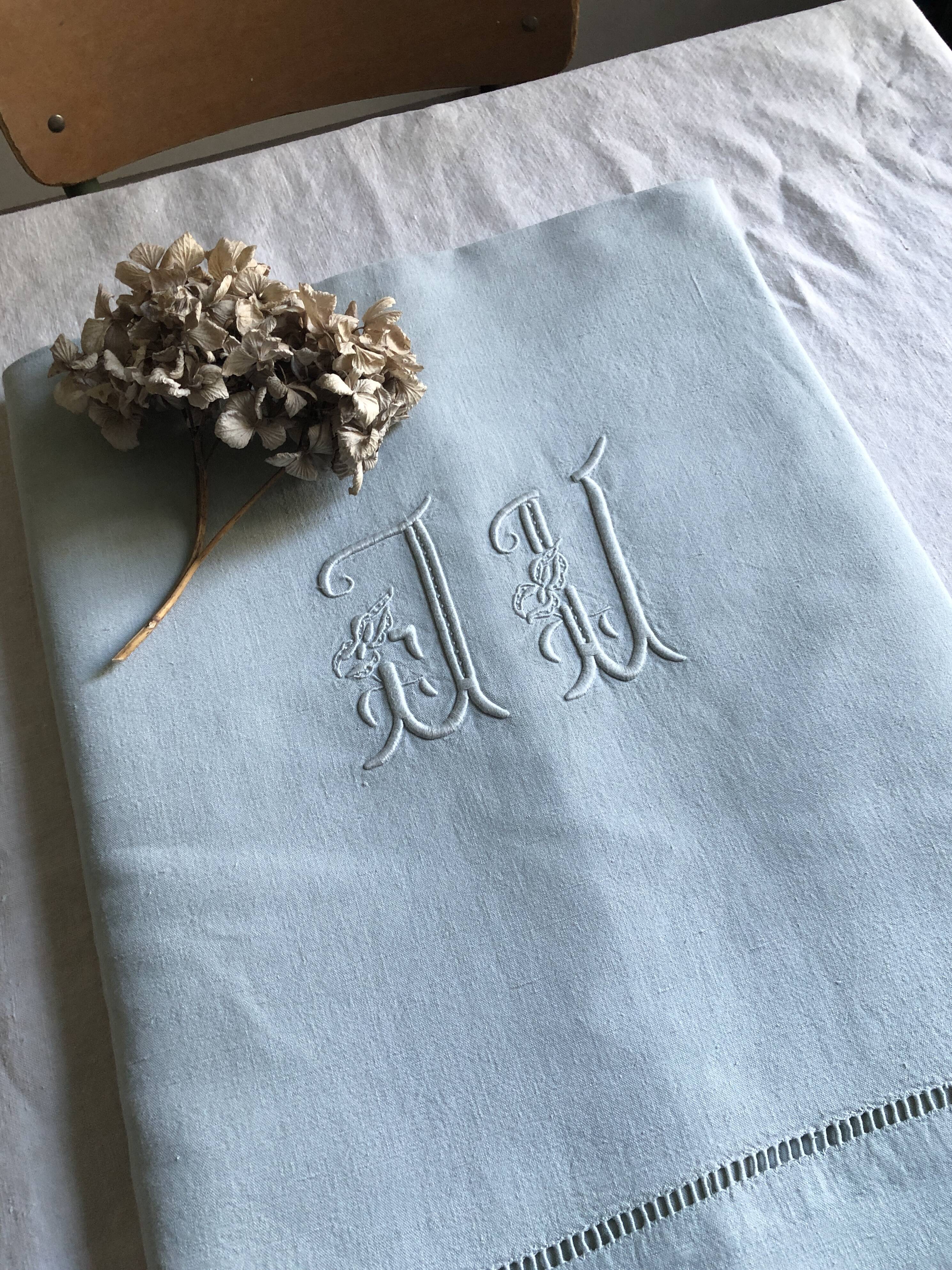 Drap ancien en lin et coton teinté en céladon