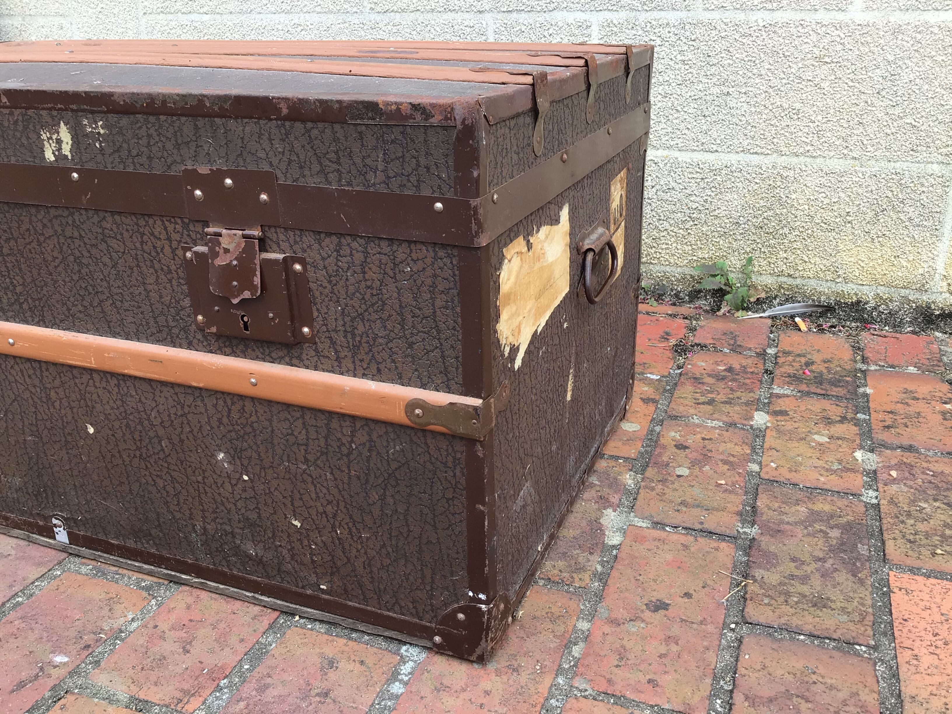 Trunk old wooden chest