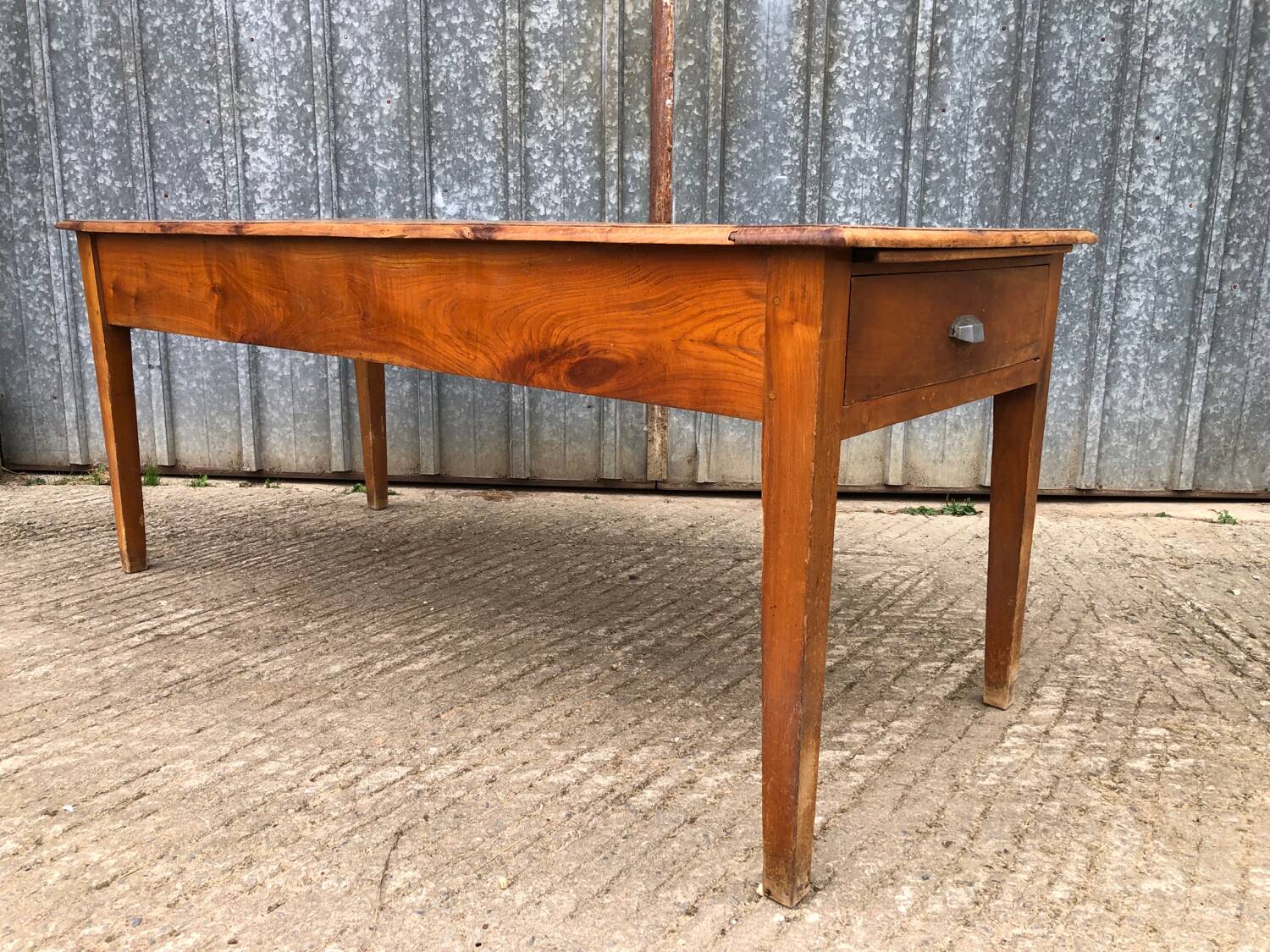 Antique cherry farmhouse table with 2 drawers and 1 pull-out