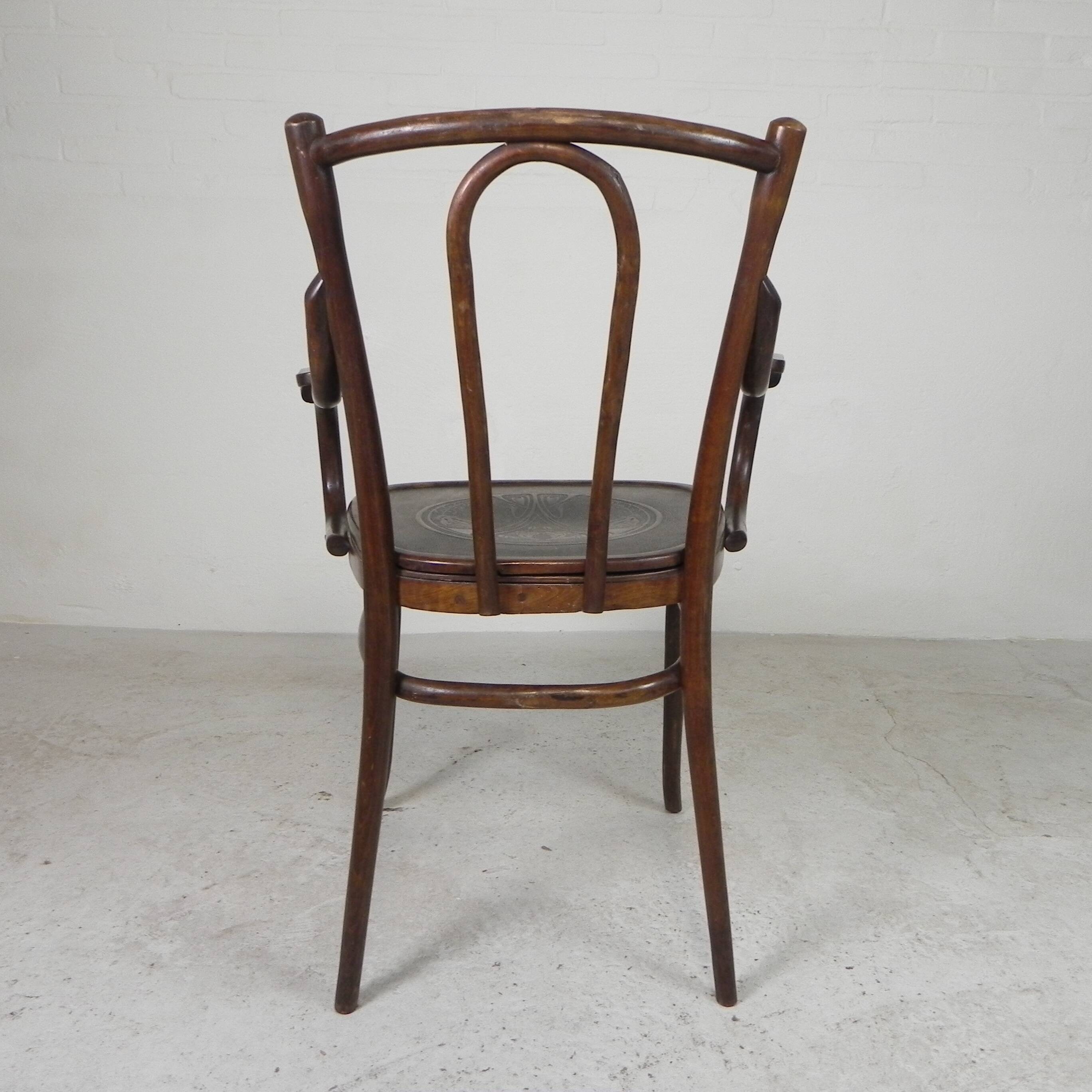 Fauteuil en hêtre avec accoudoirs dans le style Thonet, années 1920