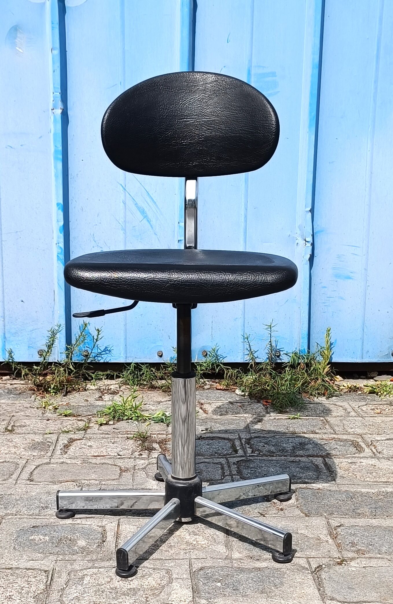 Vintage, ergonomic office chair