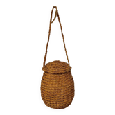 Panier en paille tressée