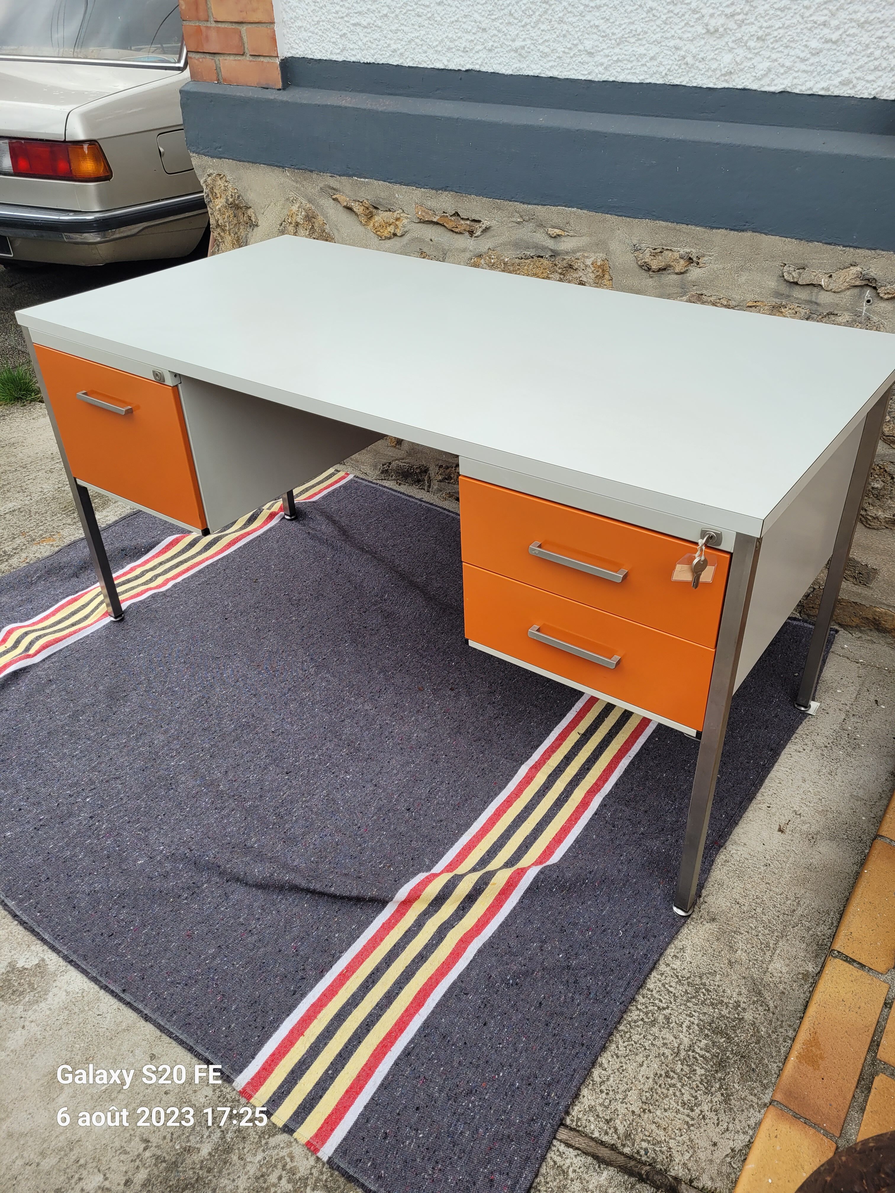 1980s desk and chair set