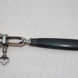 Set with leg handle