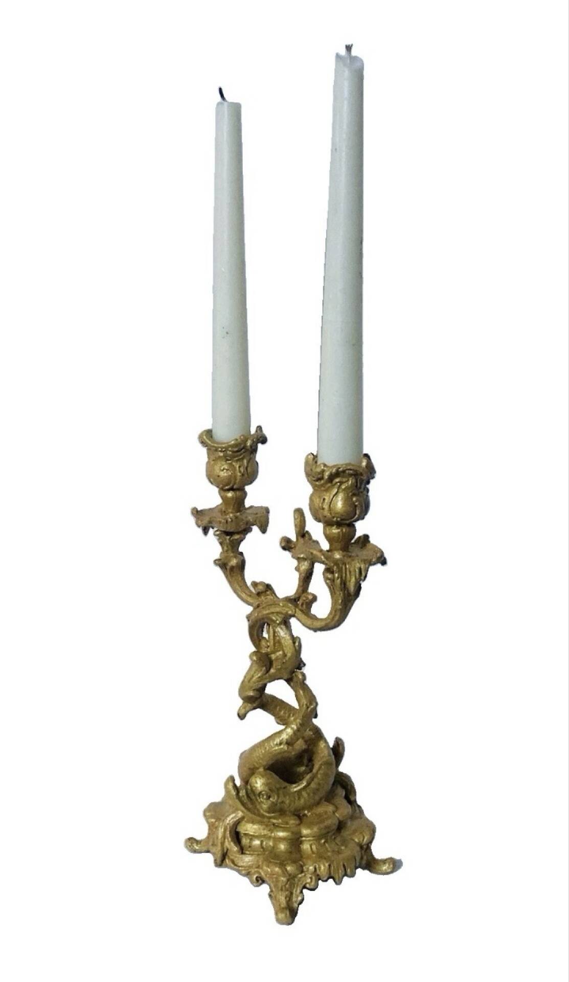 Chandelier Louis XV St Louis from the 19th century decorated with dolphins.