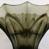 Vase pique flower in molded and pressed glass