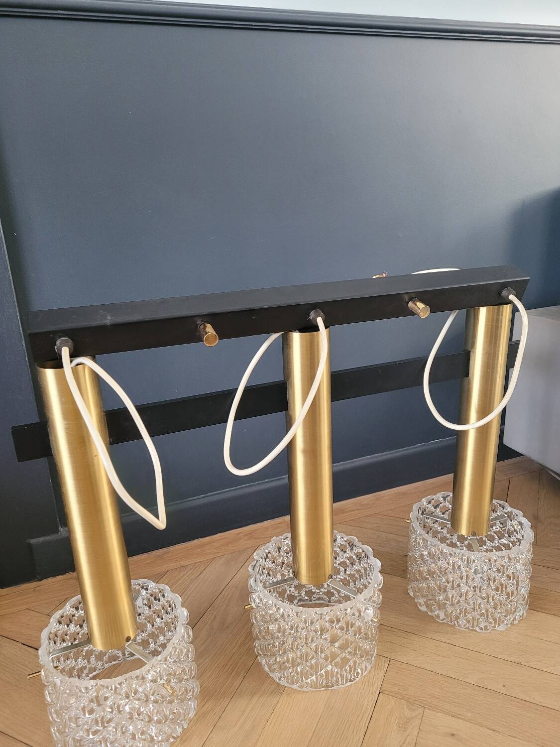 Vintage pendant chandelier in molded glass and brass
