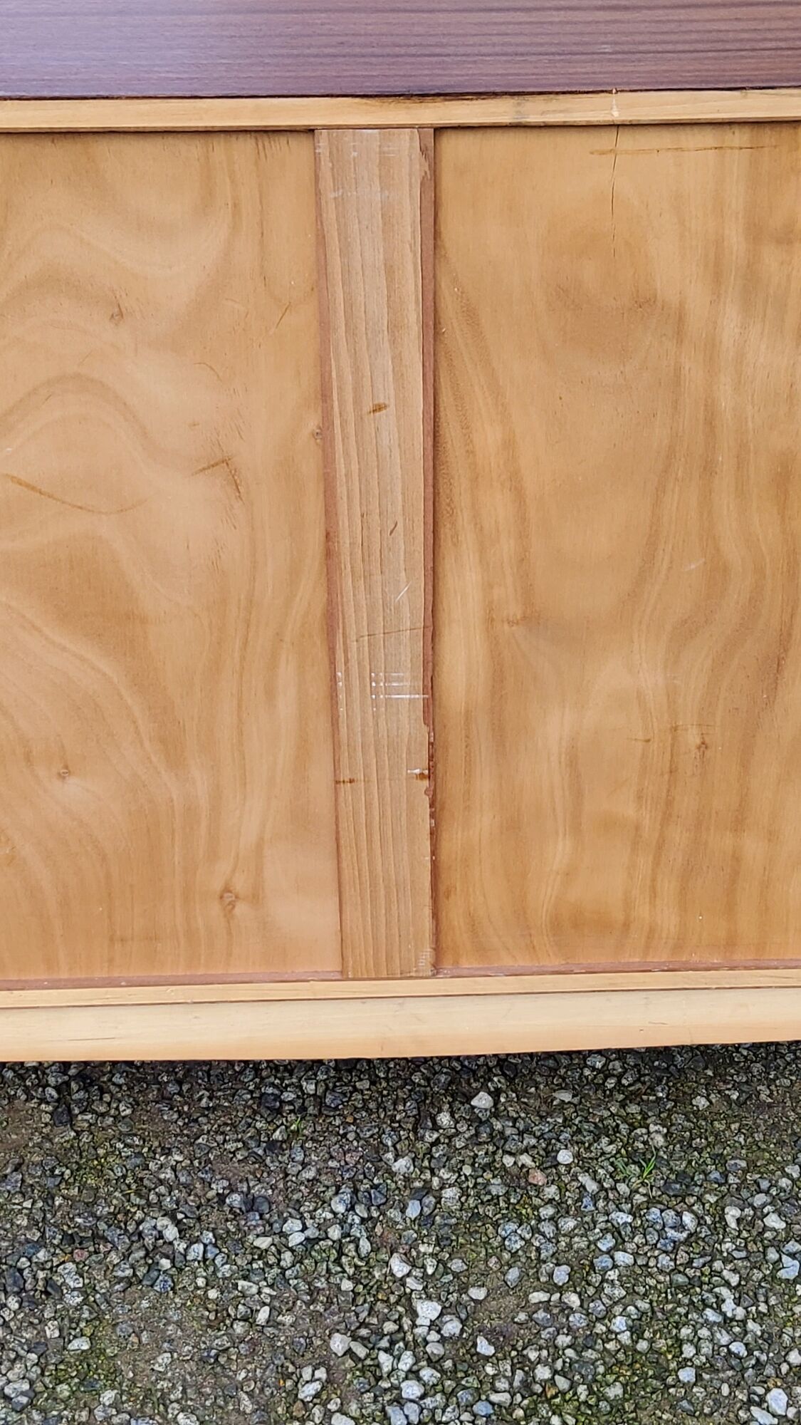 Enfilade of the 50s in oak and mahogany feet compass