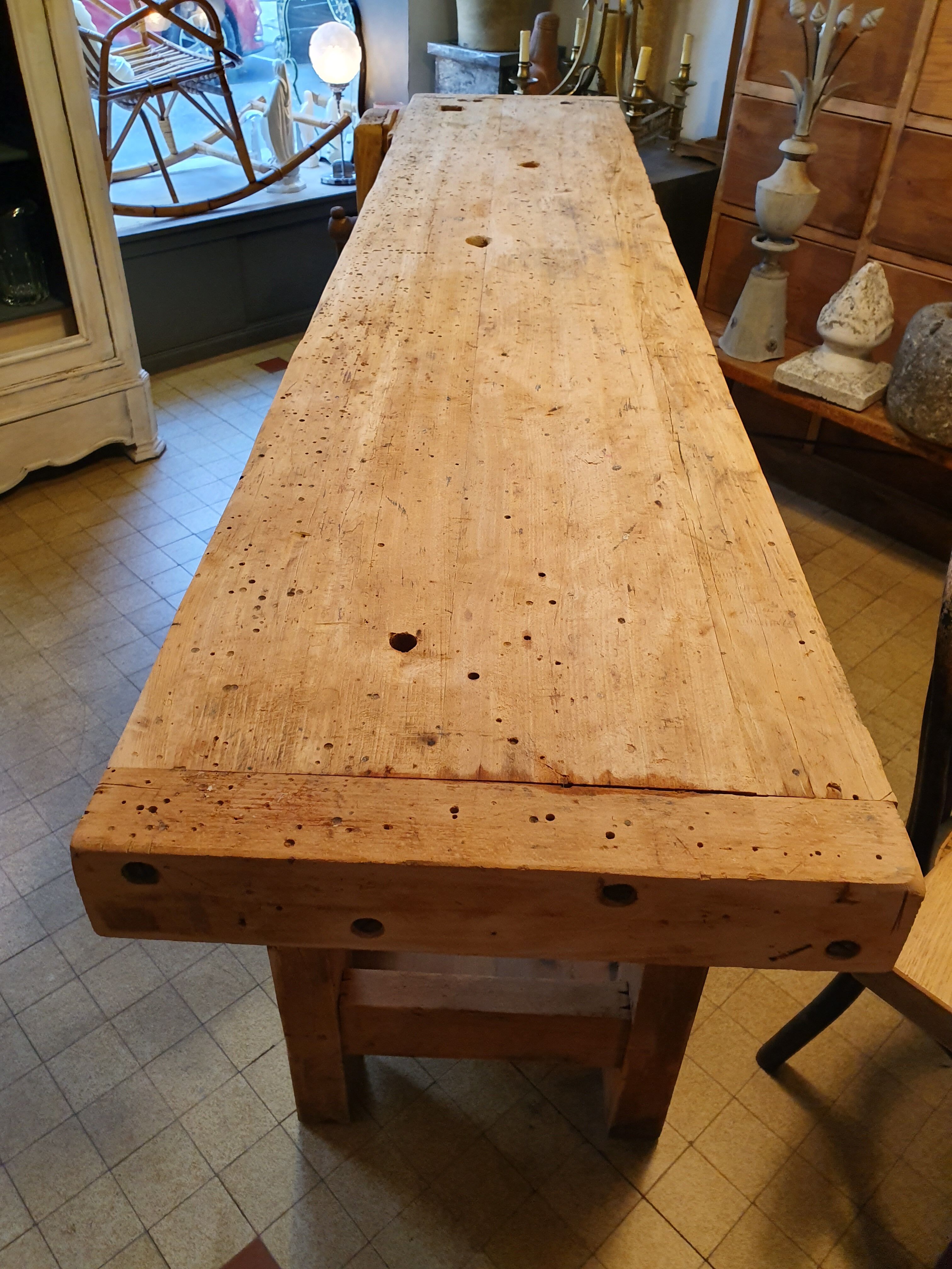 Carpenter's establishment