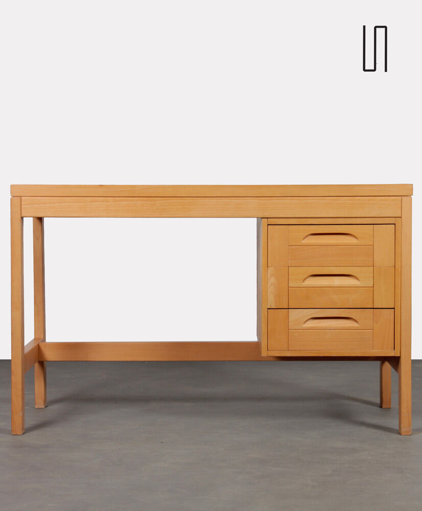 Bureau vintage en bois datant des années 1970