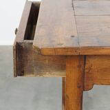 Table à manger française ancienne à 3 tiroirs de la fin du XVIIIe siècle