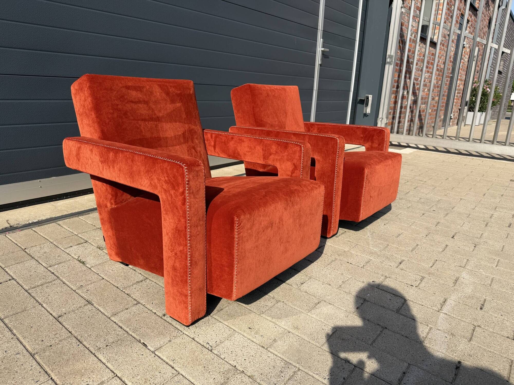 2x Cassina Utrecht chair in terracotta (rust brown) velvet in new condition!